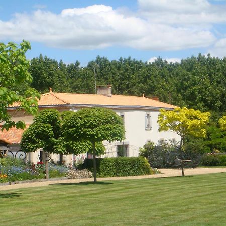 Chambres D'Hotes Au Gite De La Pommeraie Landeronde Zewnętrze zdjęcie