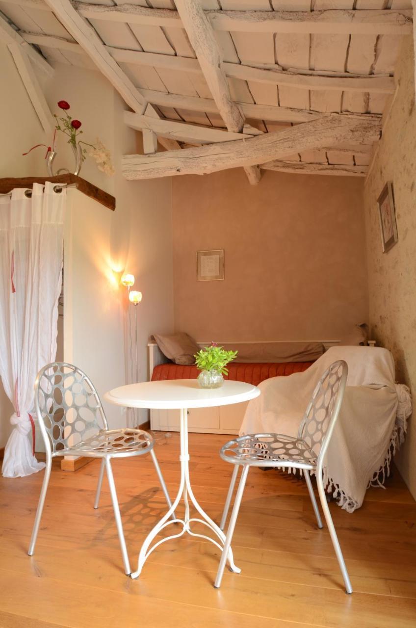 Chambres D'Hotes Au Gite De La Pommeraie Landeronde Zewnętrze zdjęcie